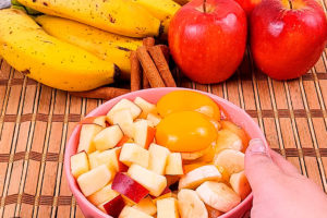 Bolo de maçã e banana